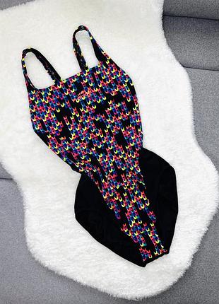 Суцільний спортивний купальник для басейну