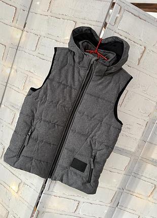 Жилетка на 134/140