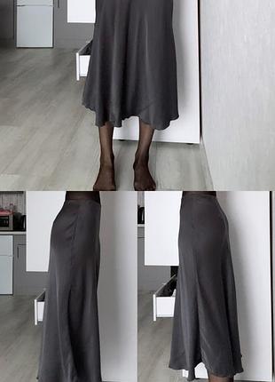 Атласна спідниця міді