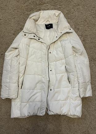 Пуховик жіночий