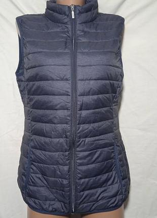 Жилет 40-44, классный, идеальный