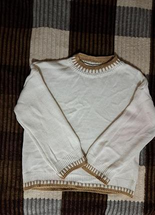 Свитер в идеальном состоянии,с-м