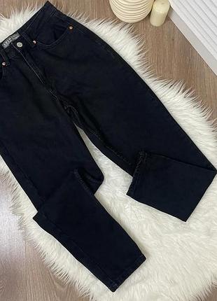 Чорні джинси жіночі mom fit базові ідеальний стан розмір 26 27 бренд