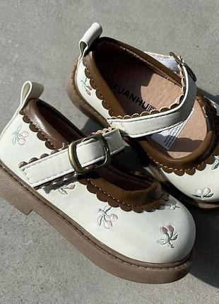 Туфельки детские,туфли для девочки