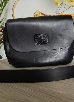 Элегантная сумка из натуральной гладкой кожи