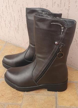 Новые зимние сапожки 35 размер