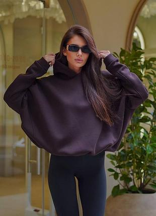 Трендовый, актуальный худи