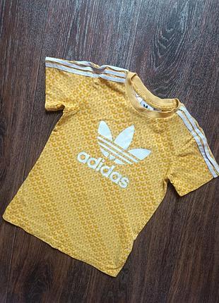 Футболка adidas