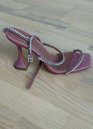 Босоніжки святкові