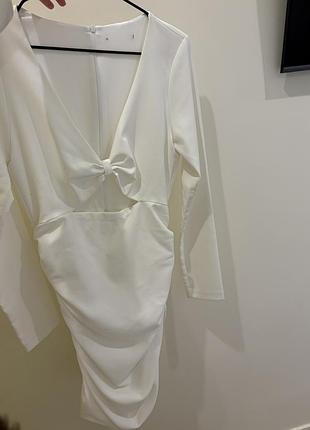 Плаття дуже гарно сідає розмір л по попі дуже красиво і на бюсті раджу