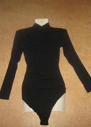 Боди с рукавами.