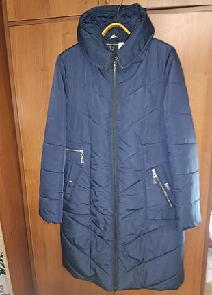 Тепле зимове пальто. ідеальний стан. розмір 54