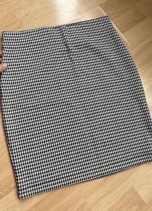 Спідничка в гусячу лапку