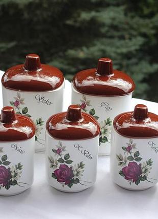 Банки для сыпучих продуктов