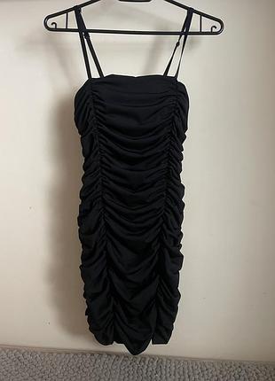 Чорна сукня на бретелях, s/m