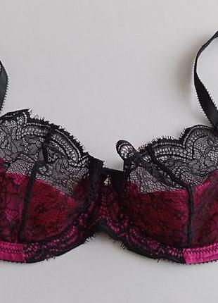 Изысканный бюстгальтер в составе ткани шелк