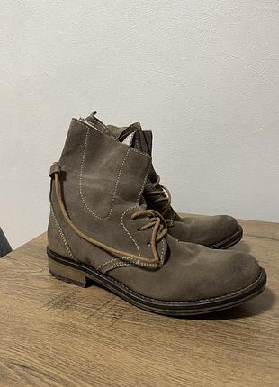 Замшеві жіночі черевики tamaris. 38 р