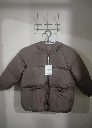 Куртка дитяча коричнева з капюшоном з "вушками".і-10287
розмір:130
ціна -750грн
матеріал:100%поліестер