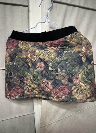 Дівчача спідниця