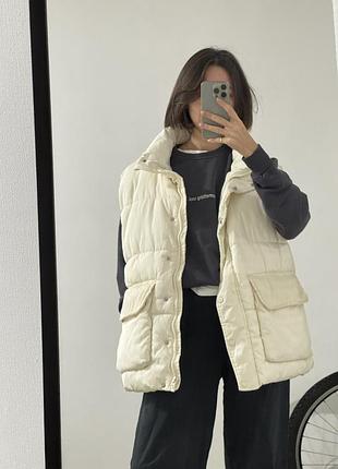 Зимня жилетка  pull&bear