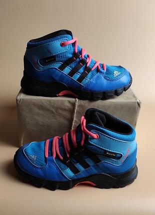 Черевики ботинки унісекс адідас adidas. gore-tex.
розмір 27 довжина устілки 17 см.