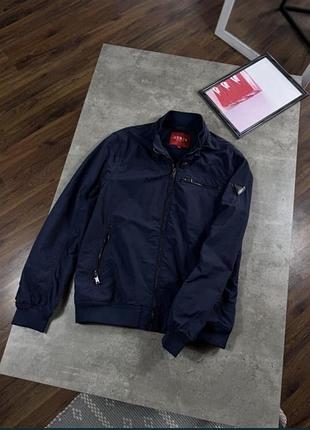 Guess ветровка