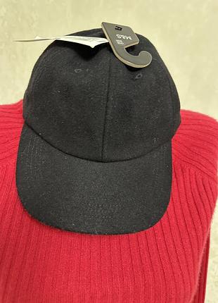 Чорна стильна кепка m&s з вовни