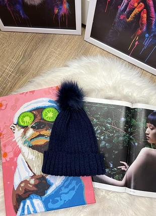 Шапка жіноча