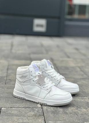 Кроссовки зима