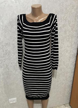 Сукня в смужку ідеал