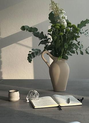 Ваза torsa глечик для квітів бежевий декор для дому висока