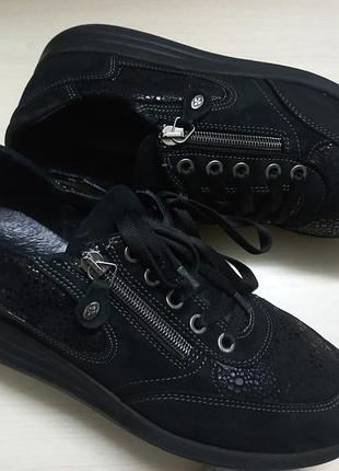 Туфли кроссовки кожа женские 39-40р.medicus германии