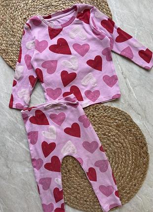 Комплект в сердечка піжама 12-18 місяців