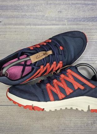 Кроссовки clarks