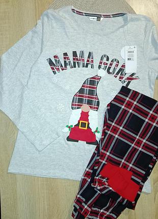 Пижама женская в размере м (36/38) с новогодним принтом ☃️, реглан и брюки.