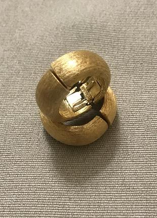 Trifari сережки кільця на магнітах american vintage