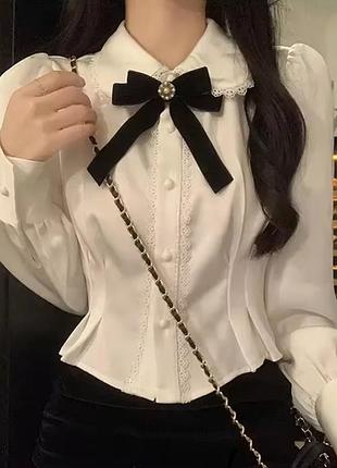 Вінтажна сорочка з мереживом лоліта сорочка біла блузка косплей y2k coquette pinterest lolita dark academia preppy vintage old money бант брошка
