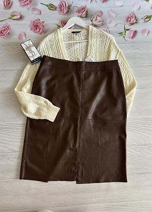 Спідниця з екошкіри фірми dorothy perkins