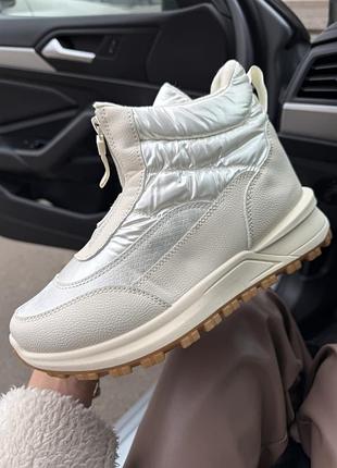 Білі дутики жіночі зима автоледі теплі