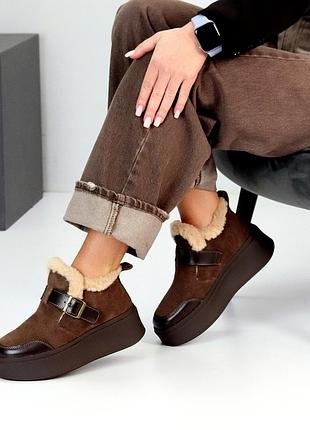 Замшеві жіночі коричневі черевики на платформі танкетці зимові черевики теплі на хутрі