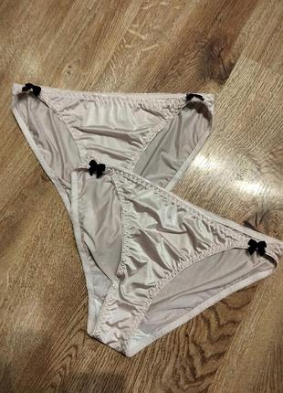 Шикарні,атласні трусики