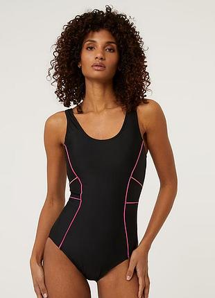 Слитный купальник