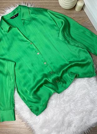 Святкова атласна блуза сорочка ідеальний стан розмір хл ххл