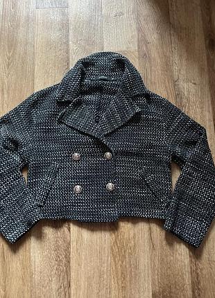 Жіночий жакет