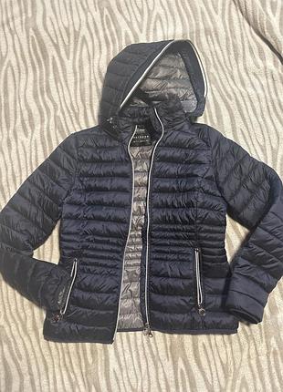 Курточка демісезонна