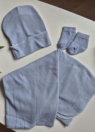 Набір пелюшка шапочка та носочки