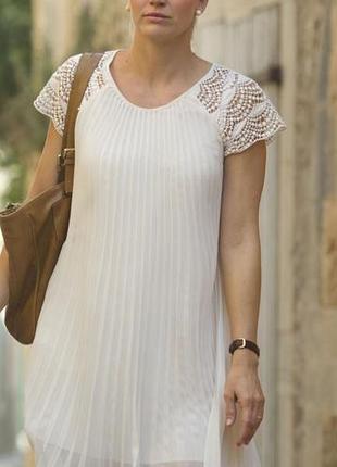 Платье праздничное