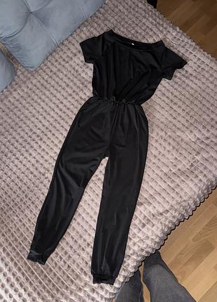 Комбінезон брюки штани резинка футболка