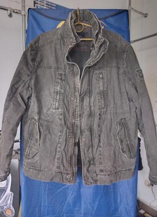 Теплая куртка, новая, р. 48-50.