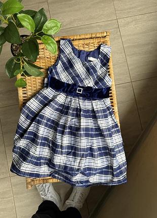 Сукня для дівчинки